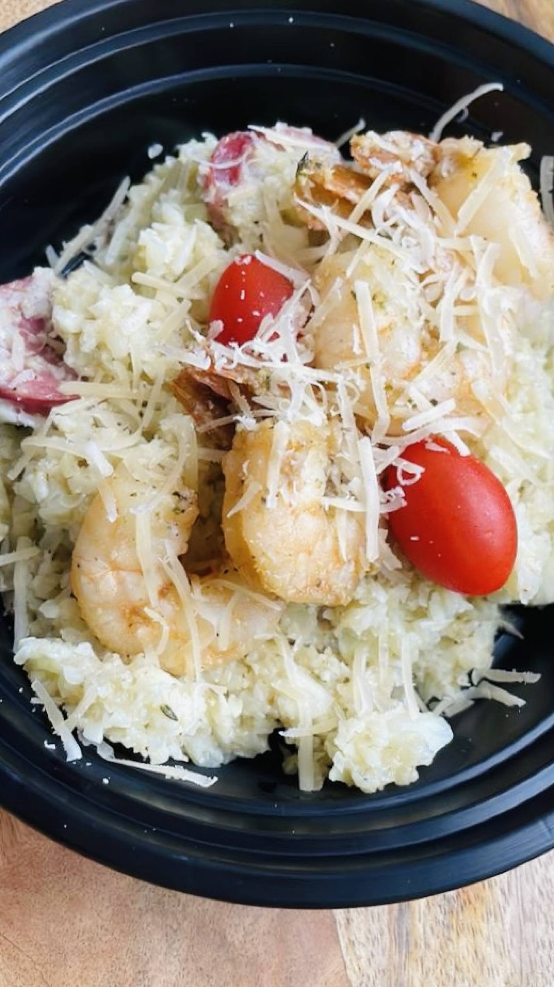 Keto Risotto de Sausage & Camarones