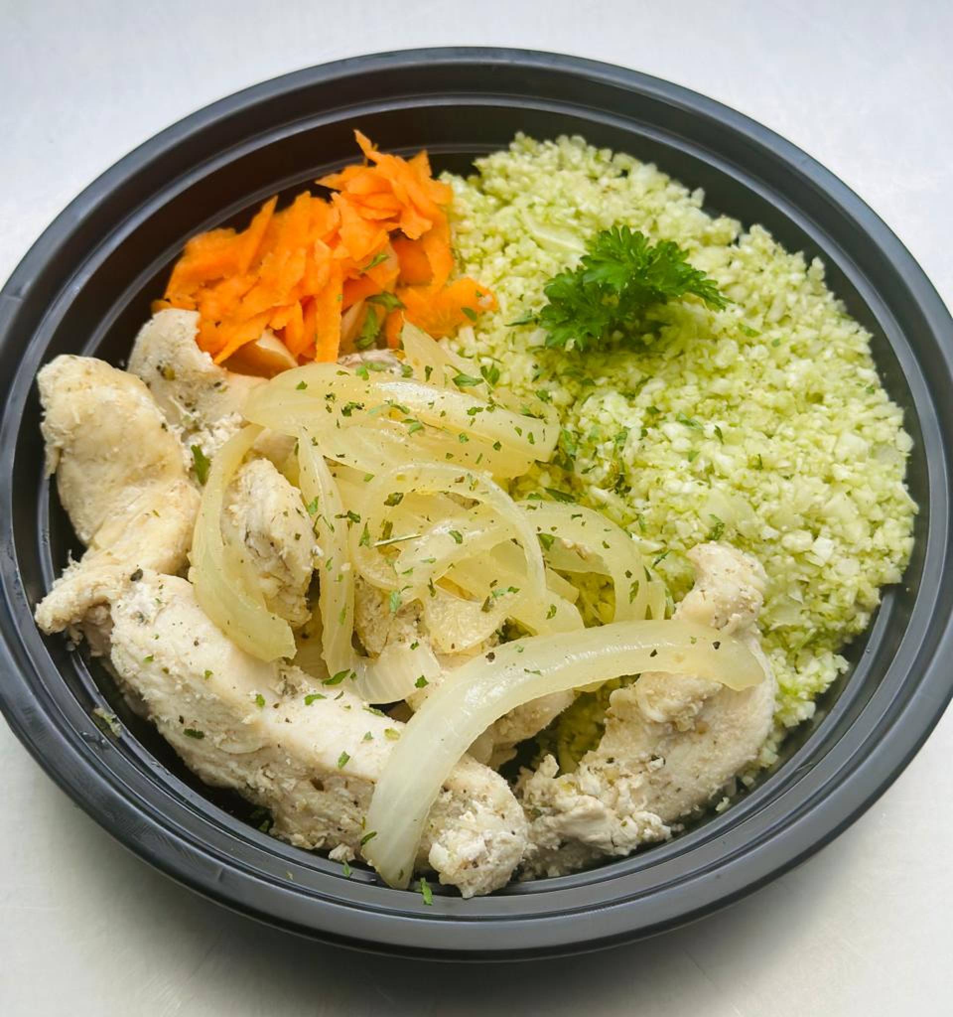 #10 Pollo en salsa con coli-arroz