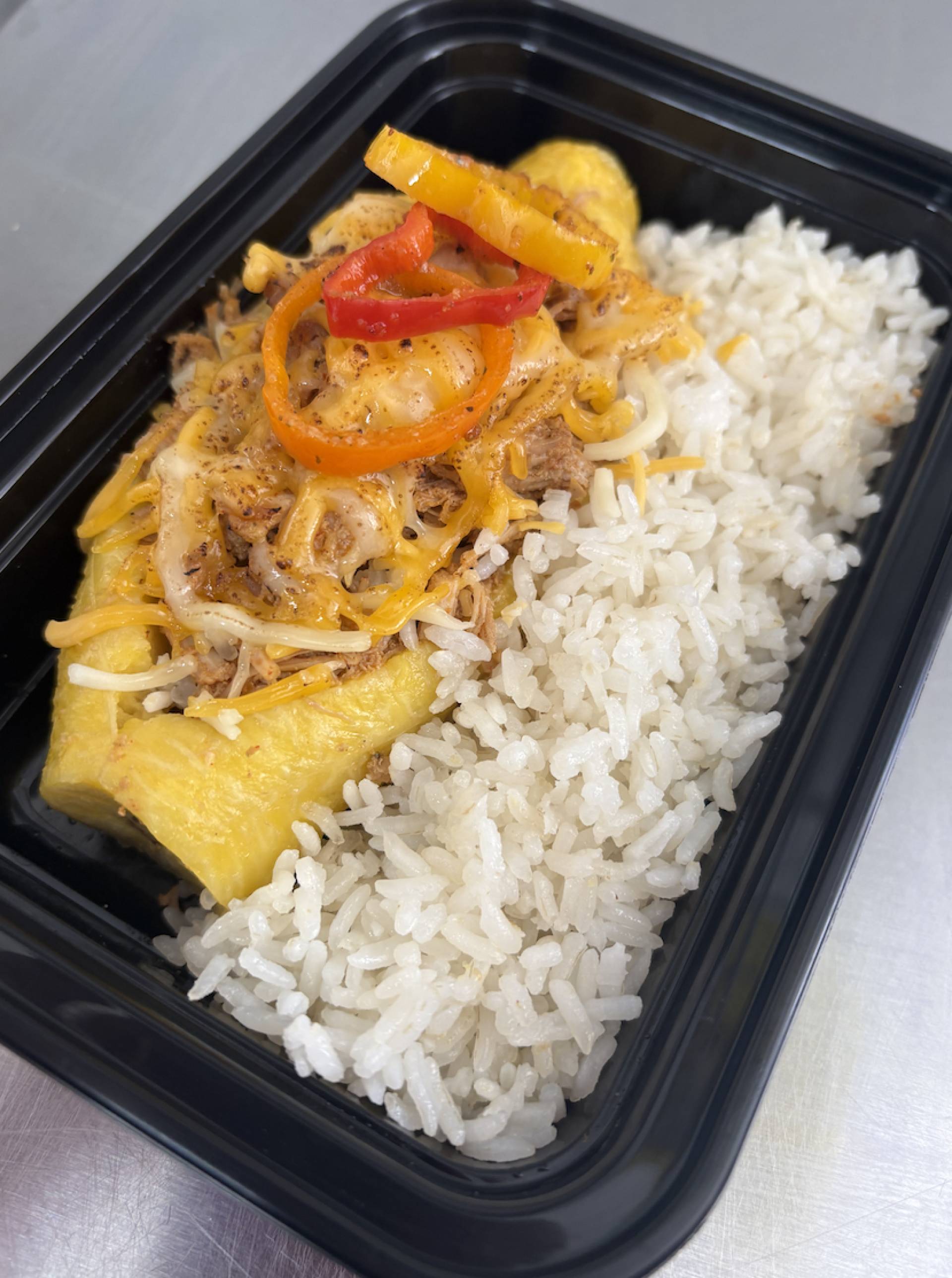 #2 Canoita rellena de mechada con arroz